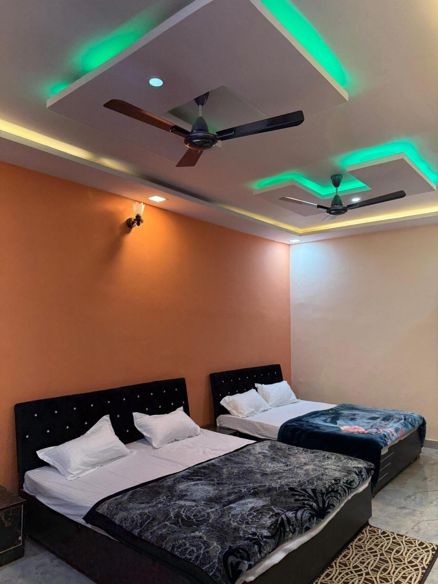 Hotel Royal Grand *